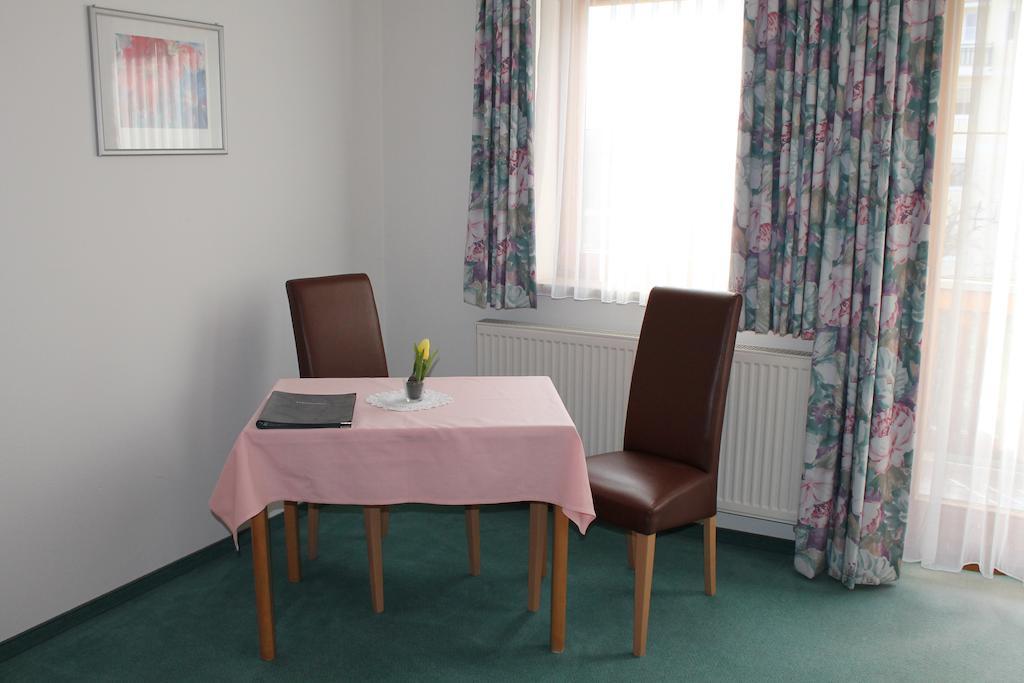 Hotel Garni Vogelsang Bad Füssing Chambre photo